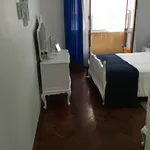 Rent 3 bedroom apartment in Lisbon