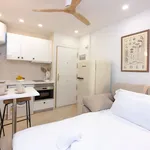 Rent 4 bedroom apartment of 30 m² in Madrid