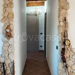 Rent 3 bedroom house of 90 m² in Locri