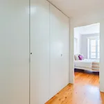 Rent 2 bedroom apartment of 95 m² in Lisbon