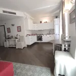 Rent 2 bedroom apartment of 80 m² in Rapallo