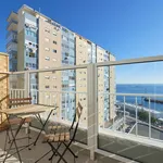 Rent a room in Almada