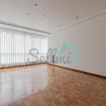 Alquilo 4 dormitorio apartamento de 122 m² en Oviedo