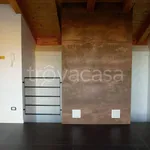 Rent 6 bedroom house of 254 m² in Angera