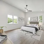 Rent 4 bedroom apartment of 232 m² in Austin