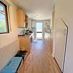 Rent 3 bedroom house in East Midlands