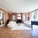 Rent 4 bedroom apartment of 2820 m² in Paris