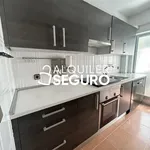 Rent 3 bedroom apartment of 85 m² in Alcalá de Henares