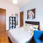 Rent a room of 113 m² in Milan