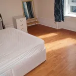 Rent 4 bedroom flat in Scotland