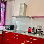 Appartement de 130 m² avec 6 chambre(s) en location à Paris