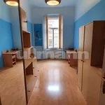 Pronajměte si 4 ložnic/e byt o rozloze 80 m² v Prague