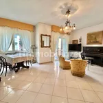 Rent 5 bedroom apartment of 140 m² in Naples