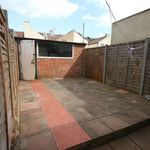 Rent 5 bedroom house in South East England