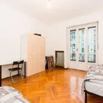 Rent 3 bedroom apartment in Turin