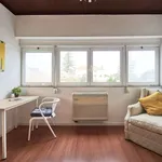 Rent a room in lisbon