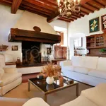 Rent 5 bedroom apartment of 160 m² in San Casciano in Val di Pesa