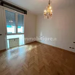 Rent 5 bedroom apartment of 150 m² in Padua