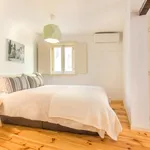 Rent 2 bedroom apartment of 45 m² in Lisbon