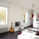 Appartement de 76 m² avec 4 chambre(s) en location à LA