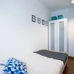 Rent a room of 80 m² in warsaw