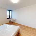 Pronajměte si 3 ložnic/e byt o rozloze 92 m² v Prague