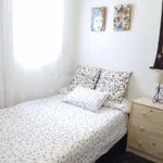 Rent 4 bedroom apartment in Valencia