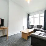 Rent 4 bedroom house in Leeds