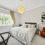 Rent 3 bedroom flat in London