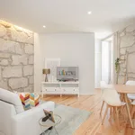 Rent 5 bedroom apartment of 68 m² in Porto