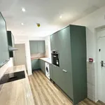 Rent 3 bedroom flat in Yorkshire And The Humber