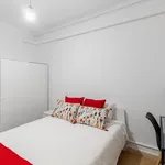 Rent 5 bedroom apartment in Barcelona