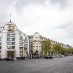 Appartement de 67 m² avec 2 chambre(s) en location à Paris