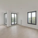 Rent 4 bedroom apartment of 73 m² in Clamart