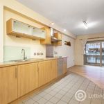 Rent 2 bedroom flat in Edinburgh