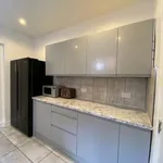 Rent 5 bedroom house in South East England