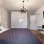 Rent 1 bedroom apartment of 48 m² in Dusseldorf