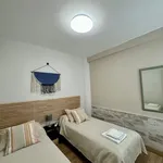 Rent 1 bedroom apartment of 30 m² in Madrid