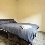 Rent 2 bedroom flat in Glasgow  West