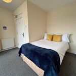 Rent 3 bedroom flat in Dundee