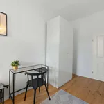 Rent 5 bedroom apartment of 1000 m² in Berlin