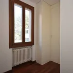 Rent 5 bedroom apartment of 100 m² in Padua