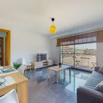 Rent 4 bedroom apartment in Valencia