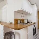 Rent 1 bedroom apartment of 250 m² in Lyon