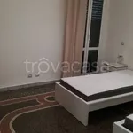 Rent 4 bedroom apartment of 80 m² in Genova