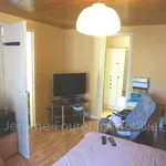 Maison de 41 m² avec 3 chambre(s) en location à UsselT