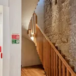 Rent 1 bedroom apartment of 45 m² in Porto