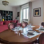 Rent 2 bedroom apartment in Milan