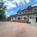 Rent 4 bedroom house in Solihull