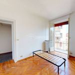 Affitto 4 camera appartamento di 88 m² in Turin